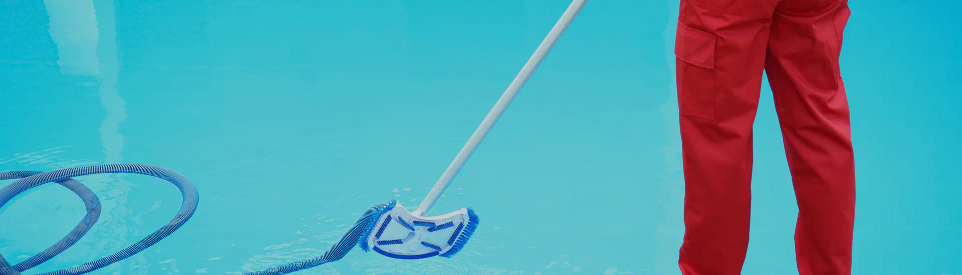 Servizio pulizia piscine